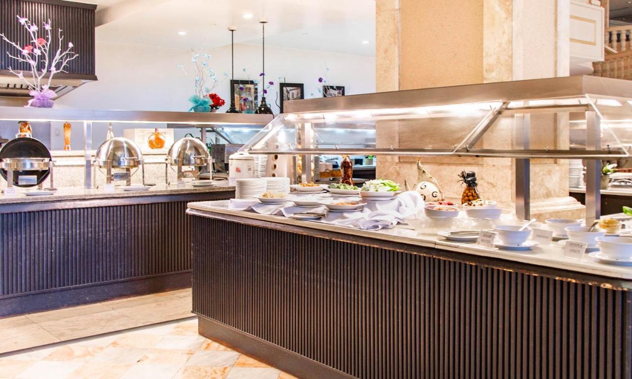 Holiday Resort & Spa Guam Тумон Экстерьер фото